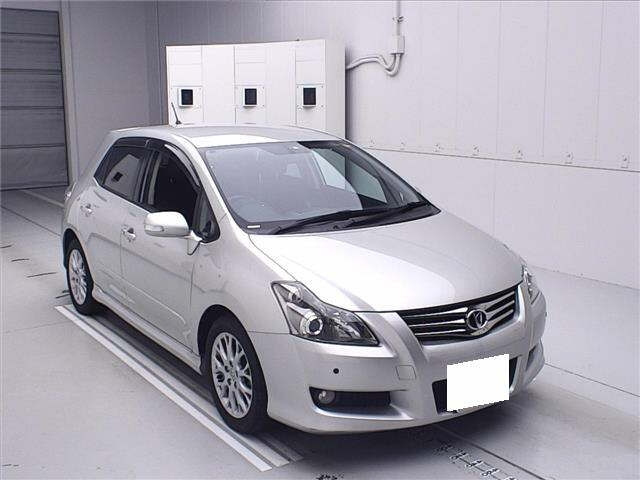 TOYOTA BLADE