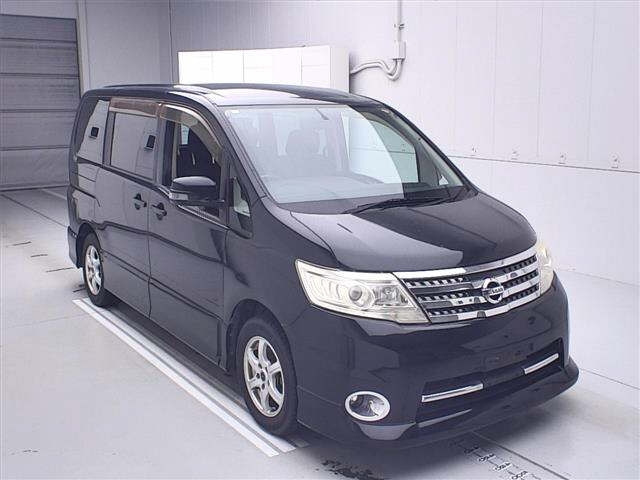 NISSAN SERENA 2010