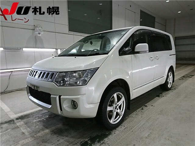 MITSUBISHI DELICA D5 2018
