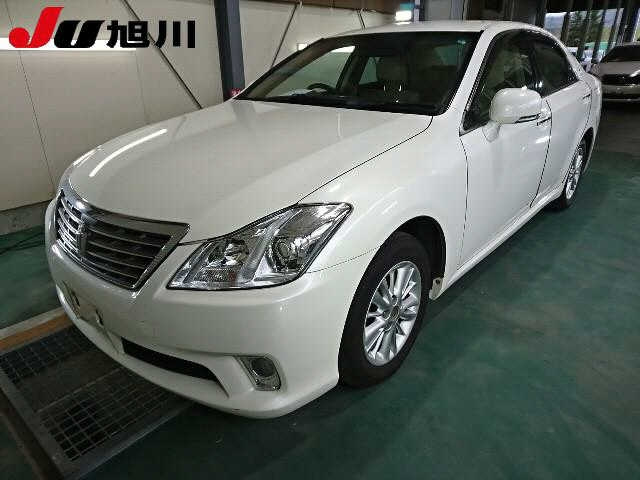 TOYOTA CROWN 2011