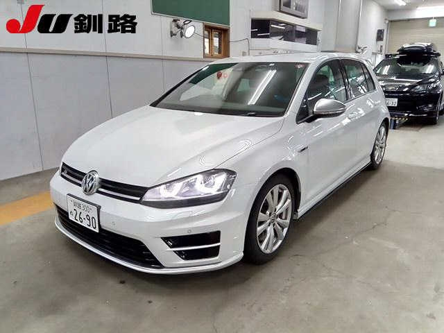 VOLKSWAGEN GOLF 2016