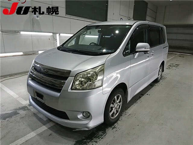 TOYOTA NOAH 2007
