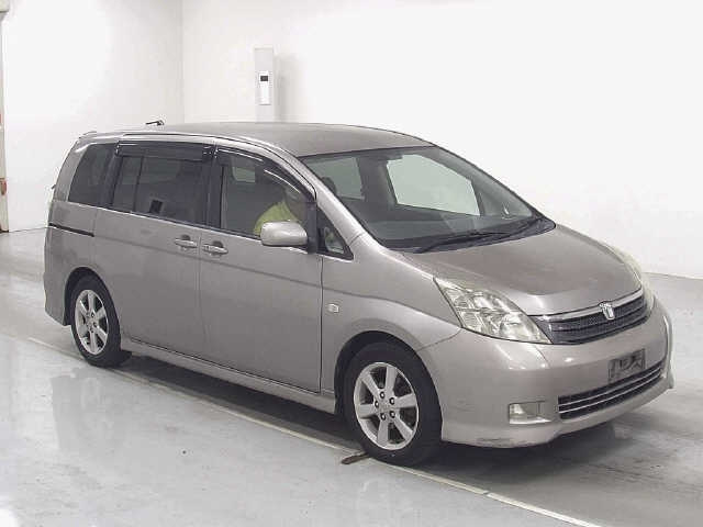 TOYOTA ISIS