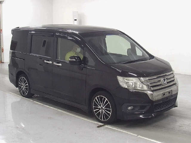 HONDA STEP WAGON 2012