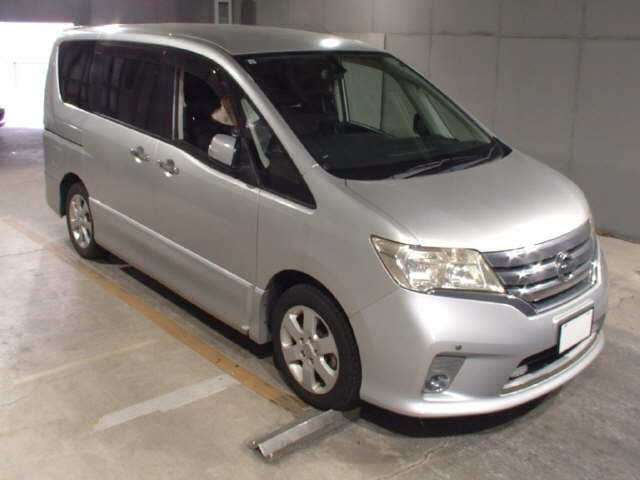 NISSAN SERENA 2011