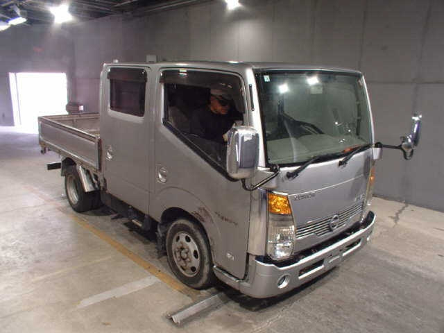 NISSAN ATLAS 2009