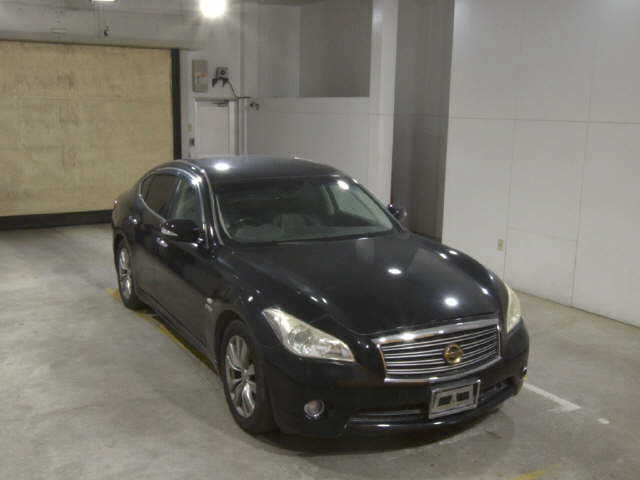 NISSAN FUGA 2011