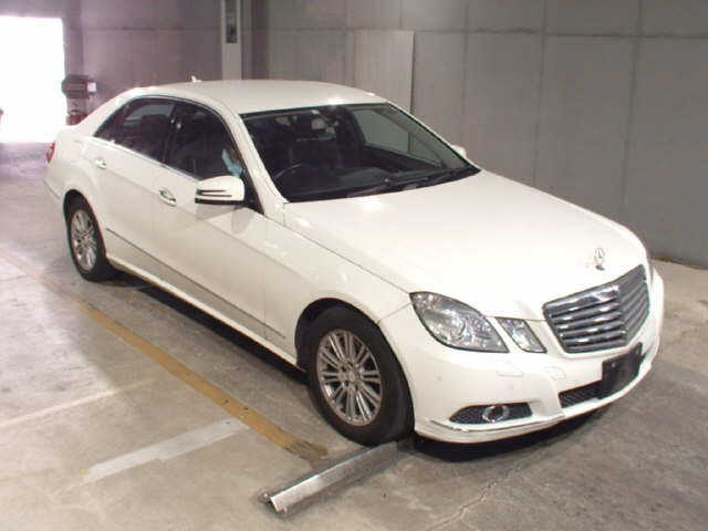 MERCEDES BENZ E CLASS 2010