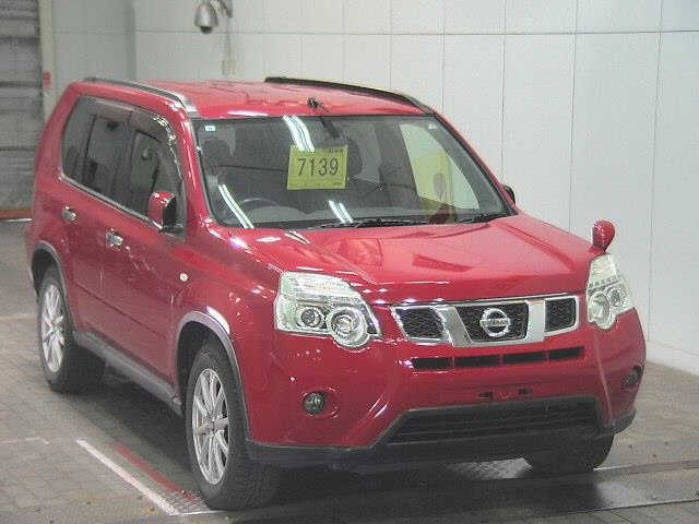 NISSAN X-TRAIL