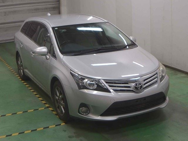 TOYOTA AVENSIS WAGON 2012