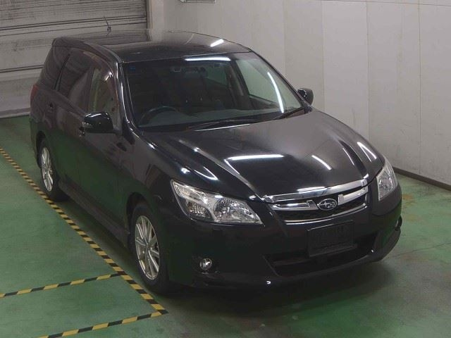 SUBARU EXIGA 2012