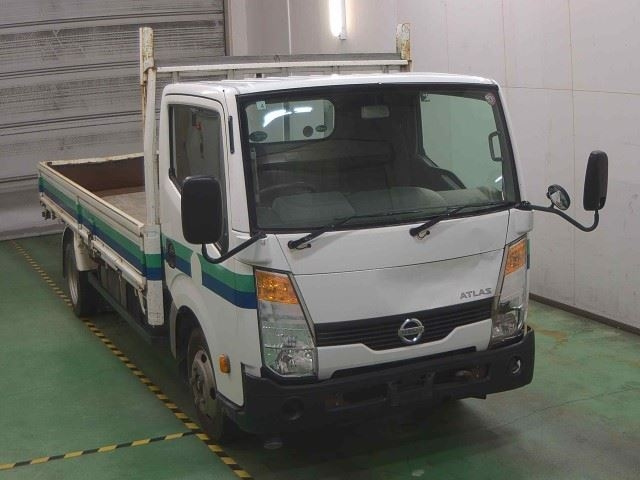 NISSAN ATLAS 2016
