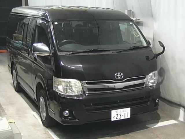 TOYOTA REGIUS ACE VAN 2010