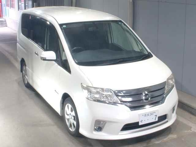 NISSAN SERENA 2013