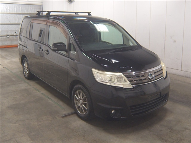 NISSAN SERENA 2010