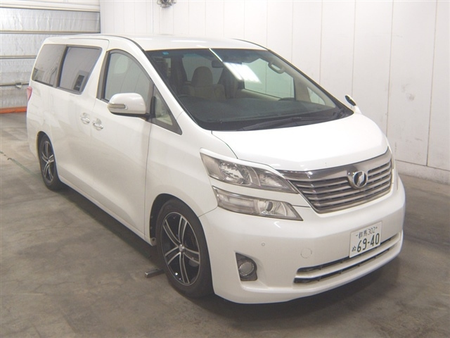 TOYOTA VELLFIRE 2011