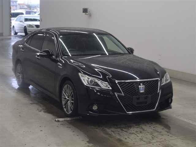 TOYOTA CROWN 2013