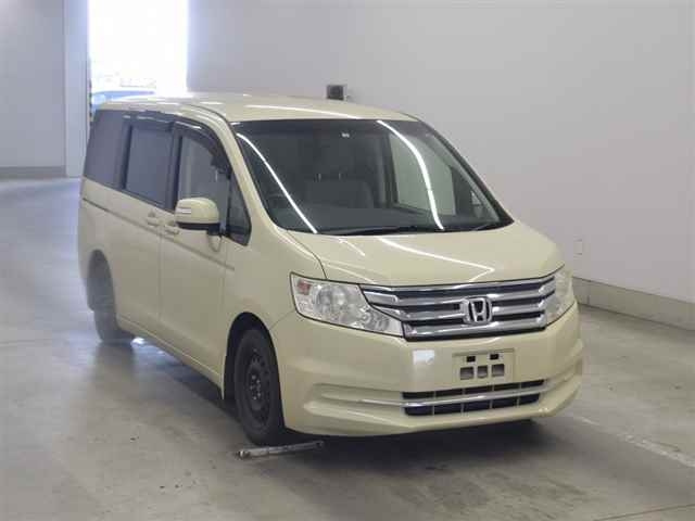 HONDA STEP WAGON 2012