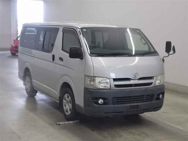 TOYOTA HIACE VAN 2005
