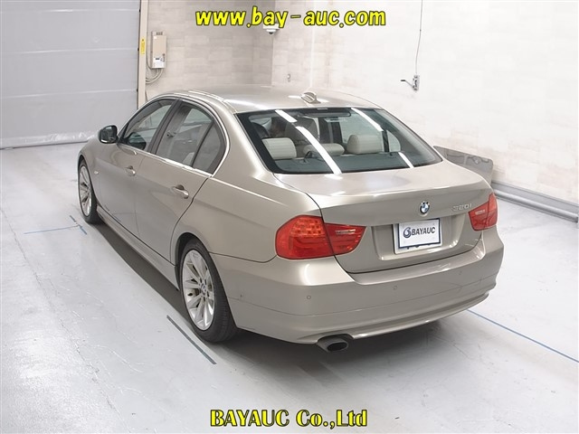BMW 3 SERIES 2010