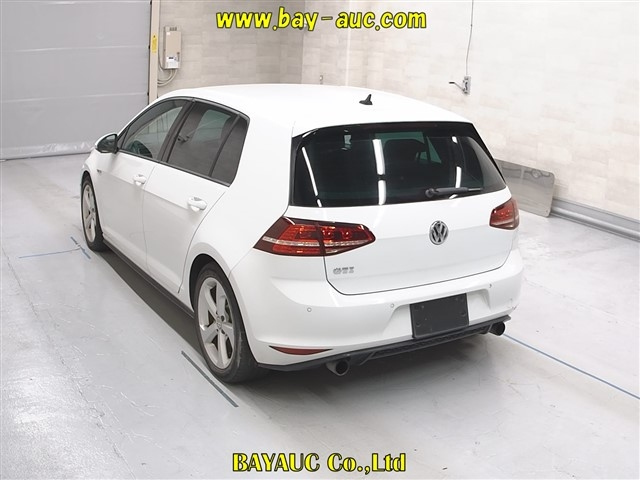VOLKSWAGEN GOLF 2016