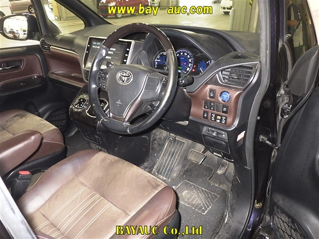 TOYOTA ESQUIRE 2017