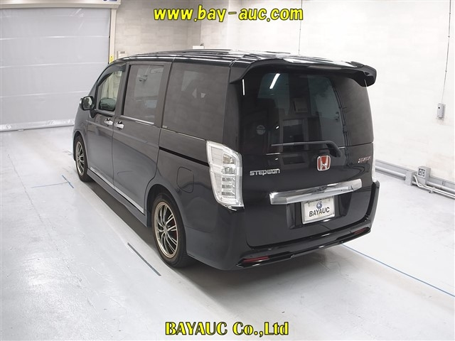 HONDA STEP WAGON 2014