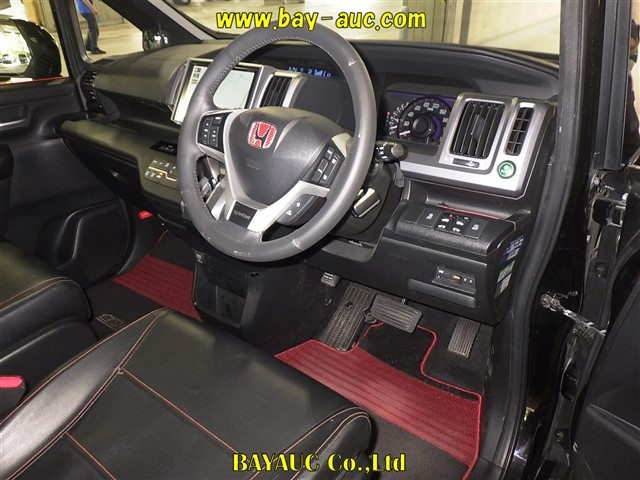 HONDA STEP WAGON 2014