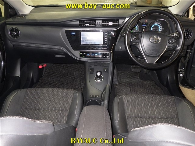 TOYOTA AURIS 2016