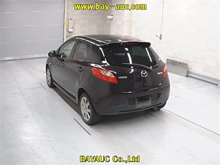 MAZDA DEMIO 2010