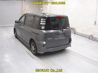 TOYOTA SIENTA 2009