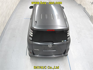 TOYOTA SIENTA 2009