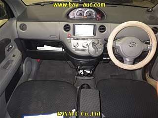 TOYOTA SIENTA 2009
