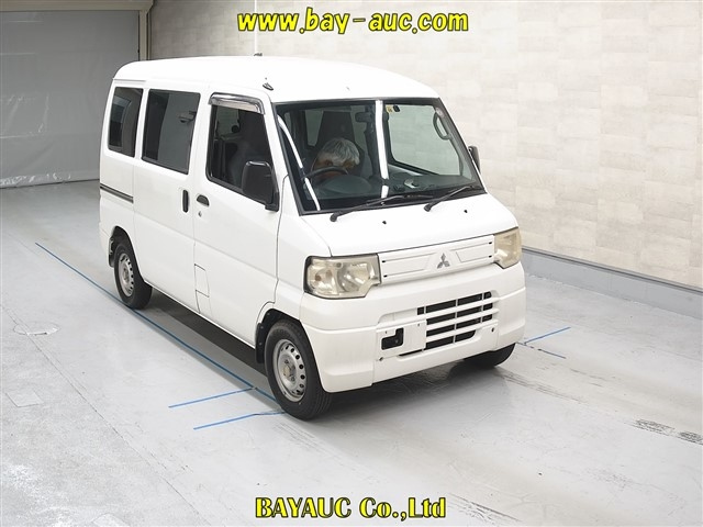 MITSUBISHI MINICAB VAN 2012
