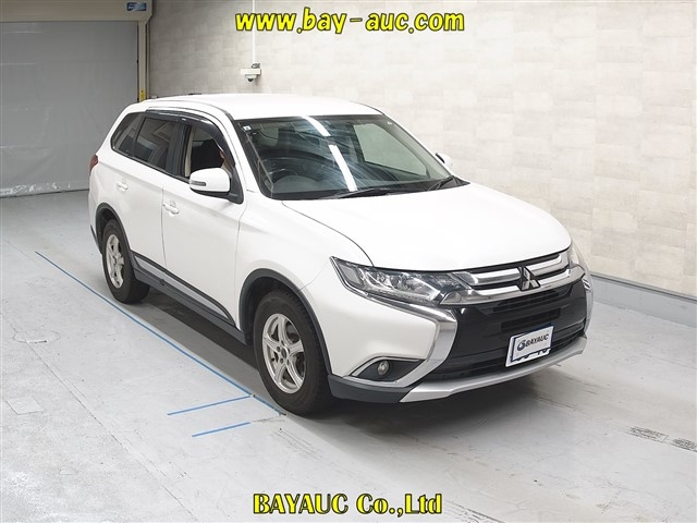MITSUBISHI OUTLANDER 2015