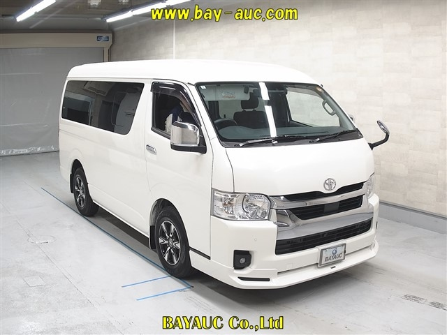 TOYOTA HIACE 2024