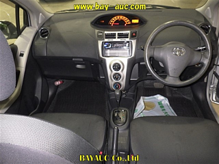 TOYOTA VITZ 2009