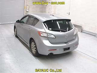 MAZDA AXELA 2010