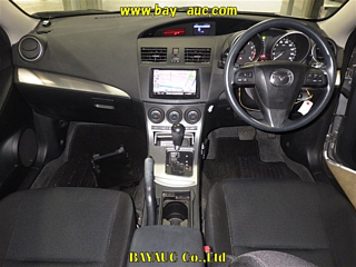MAZDA AXELA 2010