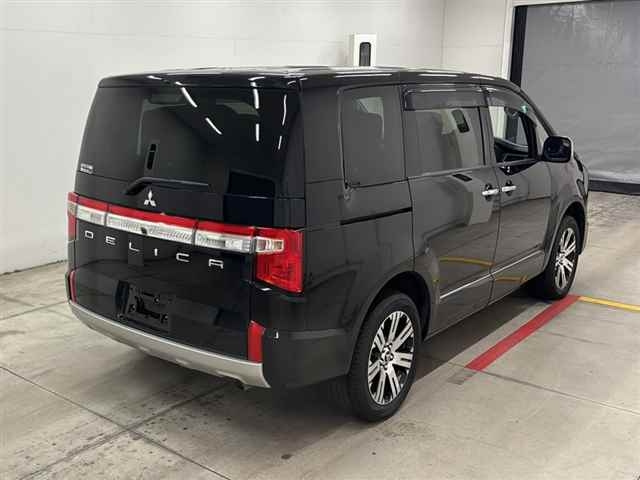 MITSUBISHI DELICA D5 2022