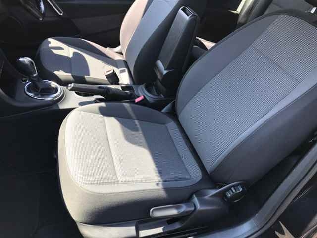 VOLKSWAGEN THE BEETLE 2012