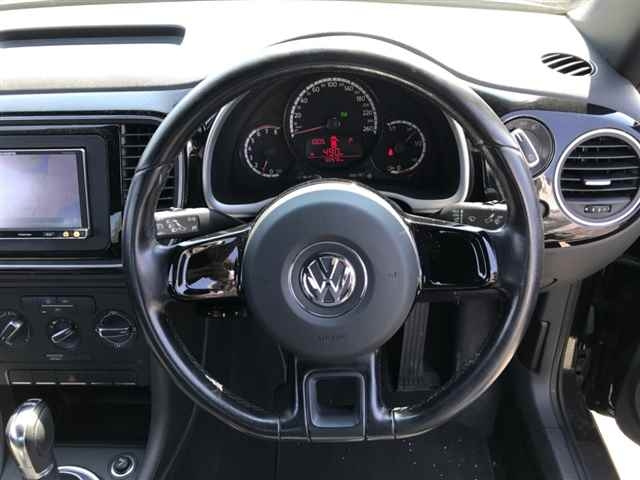 VOLKSWAGEN THE BEETLE 2012