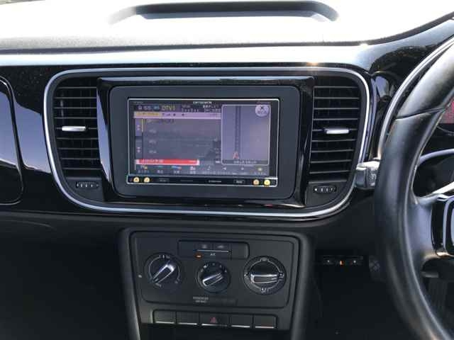 VOLKSWAGEN THE BEETLE 2012