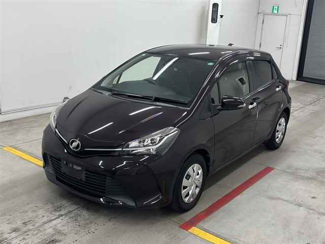 TOYOTA VITZ 2016