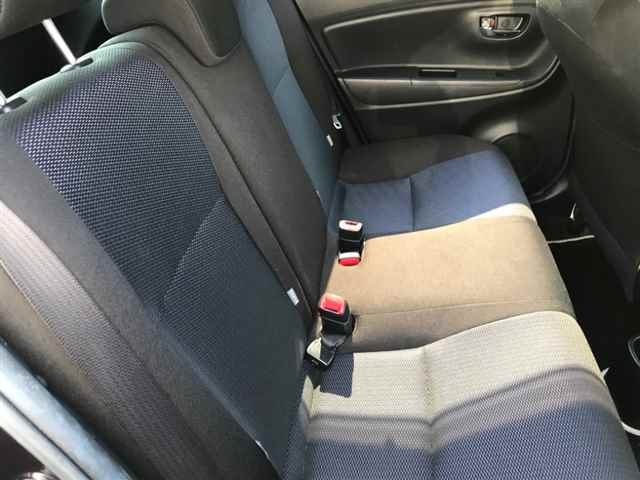 TOYOTA VITZ 2016