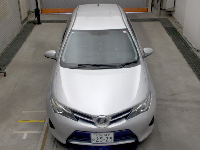 TOYOTA AURIS 2012