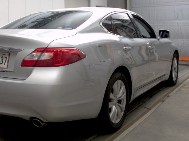 NISSAN FUGA 2012