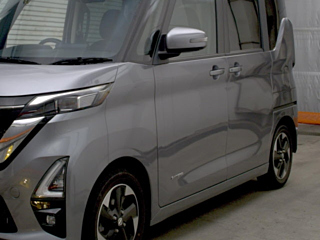 NISSAN ROOX 2022