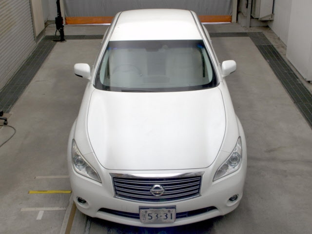 NISSAN FUGA 2010