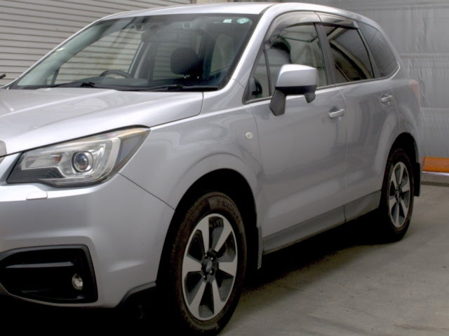 SUBARU FORESTER 2018